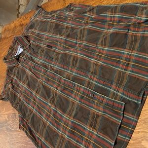 Men's Columbia button down sleeveless music festival shirt